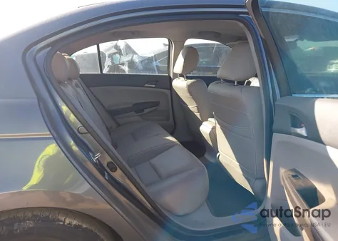 2010 Honda Accord 2.4 Lx z USA, uszkodzony, nr VIN 1HGCP2F31AA123311